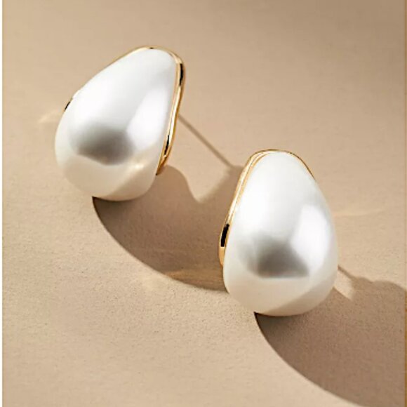 NEW~ Anthropologie Squared Pearl Post Earrings